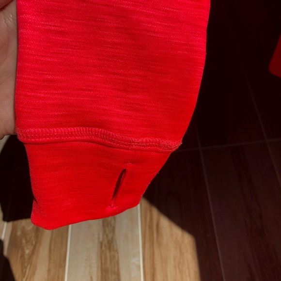 Neon pink sweater - Picture 3 of 3